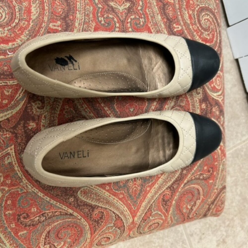 Vaneli cap-toe ballet flats, size 9